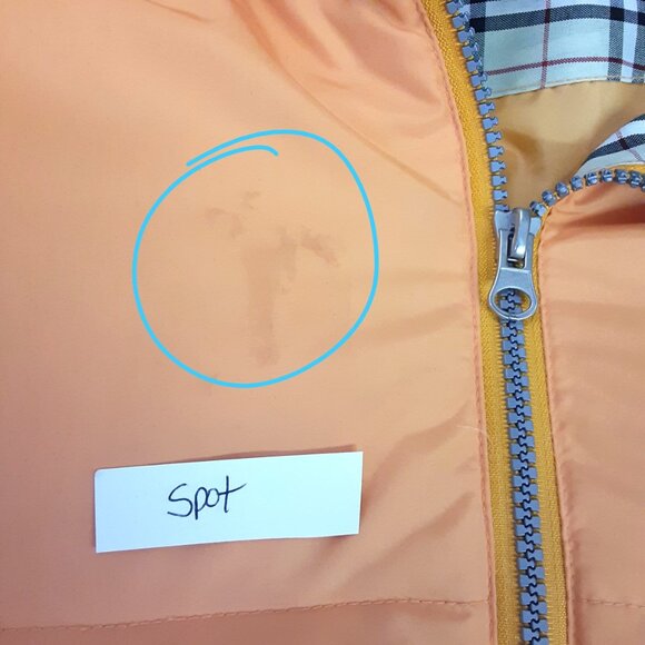 Denali Woman's Puffer Jacket Sz MED Full Zip Down Feathers Pockets Spot on front - Picture 3 of 9